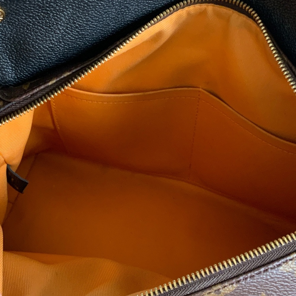 Louis Vuitton Manhattan Monogram Shoulder or Tote Handbag (Noir) - Picture 6 of 9